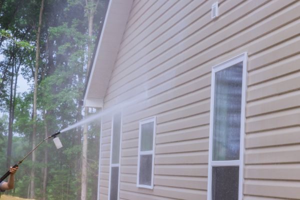 House Washing in Kernersville