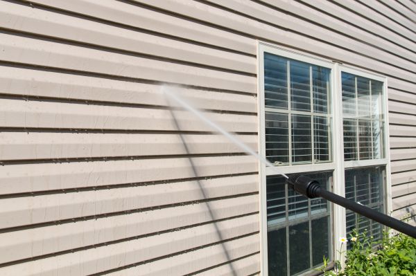 Cost of Vinyl Siding Pressure Washing in Kernersville