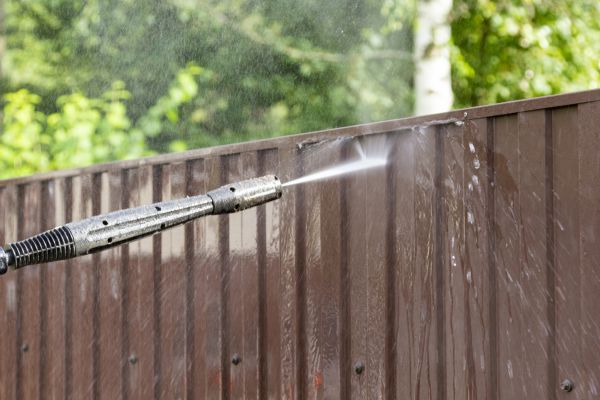 Cost of Vinyl Fence Cleaning in Kernersville