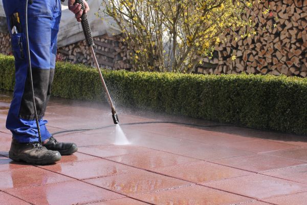 Cost of Driveway Pavers Cleaning in Kernersville