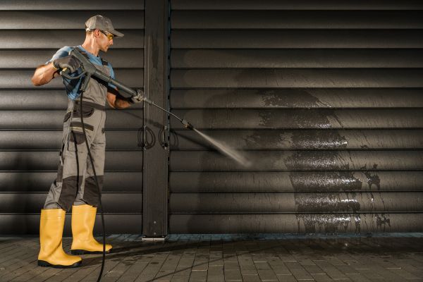 Cost of Garage Pressure Washing in Kernersville