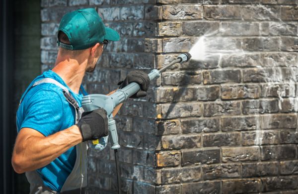 Cost of Brick Wall Washing in Kernersville