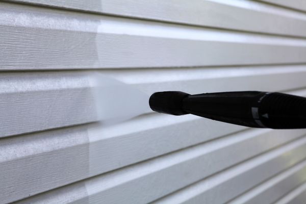 Cost of Condo Siding Power Washing in Kernersville